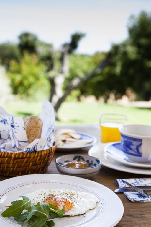 Bed and Breakfast Quinta Rosa Amarela Boliqueime Habitación foto